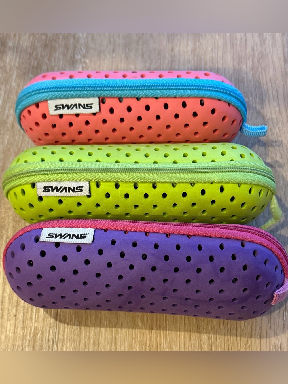 Swans swim goggle cases
